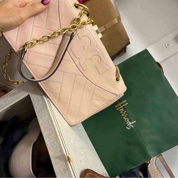Tory Burch quilted shoulder bag - Picture 1 of 1